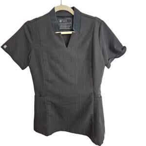Figs Scrubs Women XS Black Inala Scrub Top Women Scrubs Women Medical Uniform